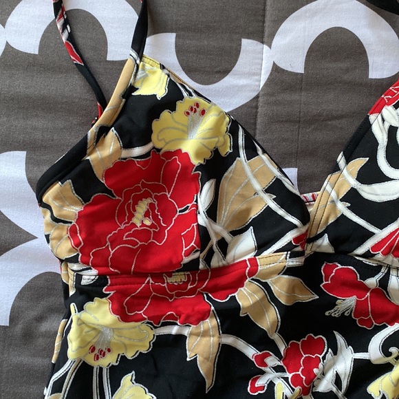 Be Creative Tankini - Picture 8 of 8